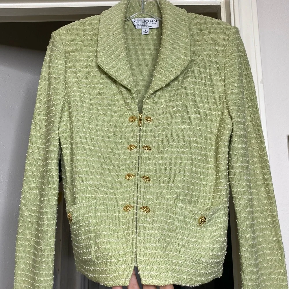 St. John • Santana Knit Green Boucle Skirt Suit • USA